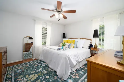 2400 Meadowlark Drive Hoover AL 35226