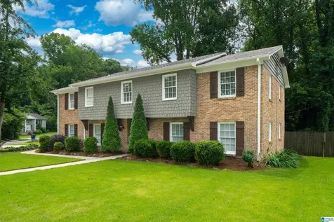 2400 Meadowlark Drive Hoover AL 35226