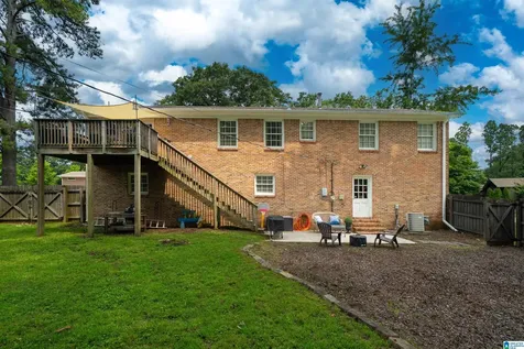 2400 Meadowlark Drive Hoover AL 35226