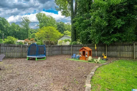 2400 Meadowlark Drive Hoover AL 35226