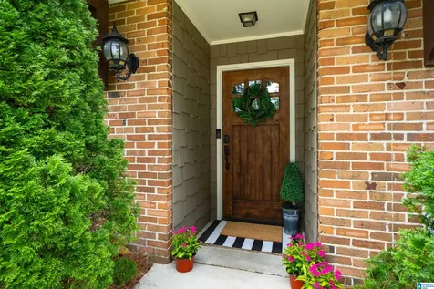 2400 Meadowlark Drive Hoover AL 35226