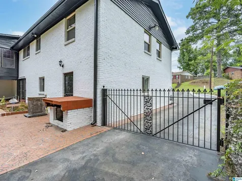 1633 Brookfield Lane Birmingham AL 35214