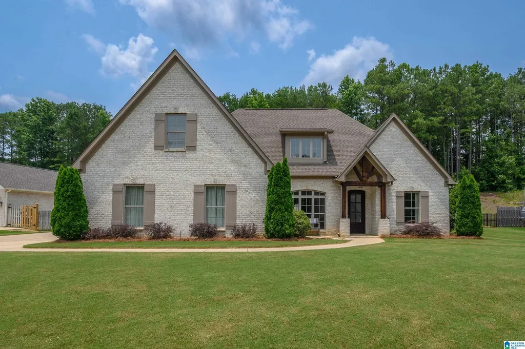 525 Willow Branch Circle Chelsea AL 35043