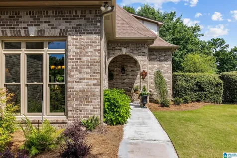 8440 Ledge Circle Trussville AL 35173