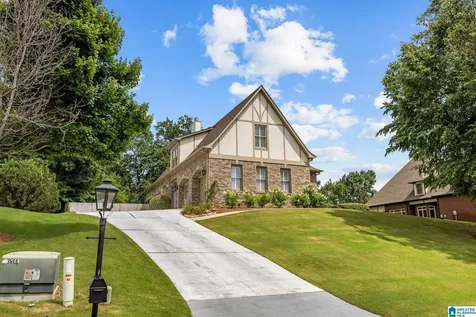 8440 Ledge Circle Trussville AL 35173