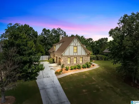 8440 Ledge Circle Trussville AL 35173