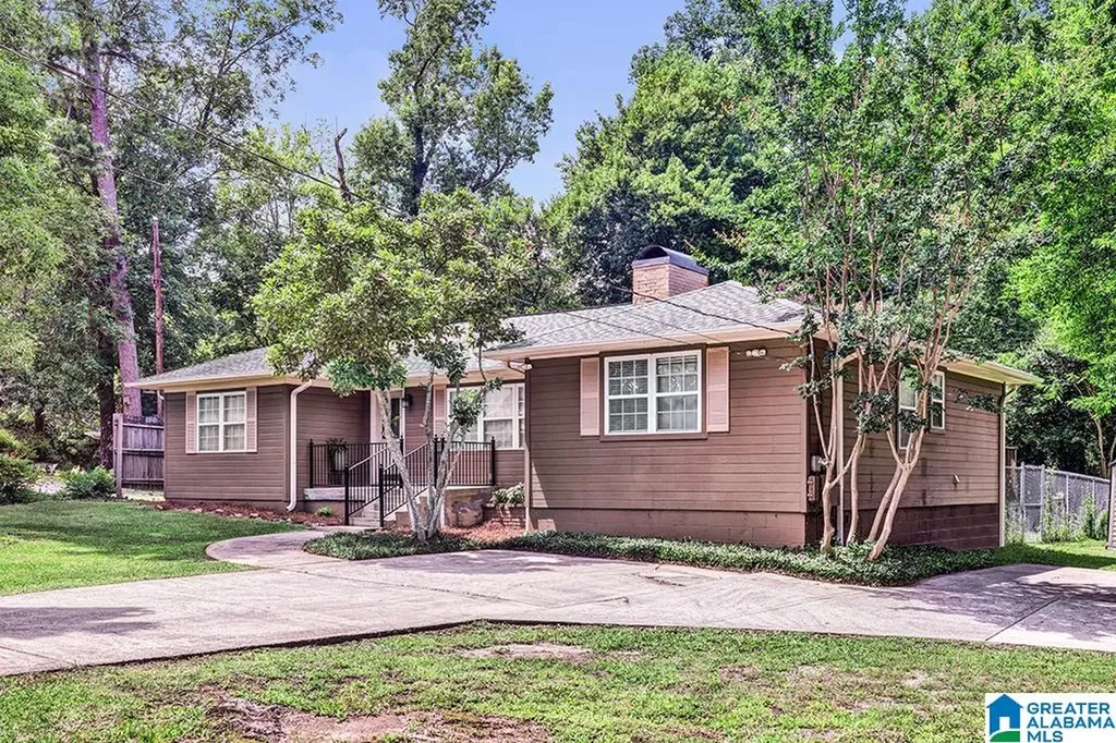 2217 Chapel Road Hoover AL 35226