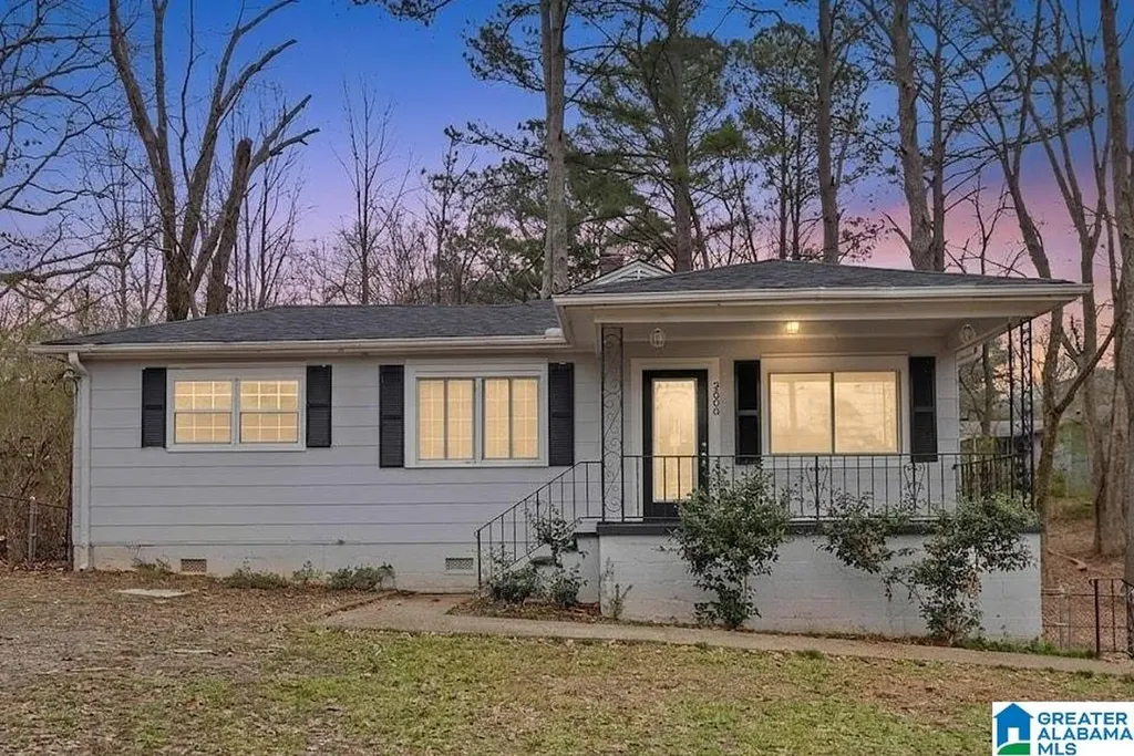 3808 Oakwood Drive Adamsville AL 35005