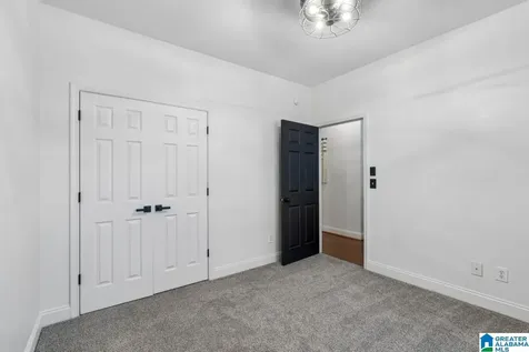 331 Creekside Lane Pelham AL 35124