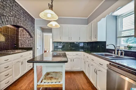 1408 Turnham Lane Vestavia Hills AL 35216