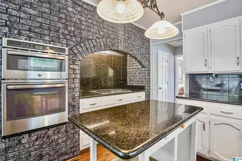 1408 Turnham Lane Vestavia Hills AL 35216