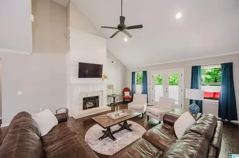 5175 Park Side Circle Hoover AL 35244