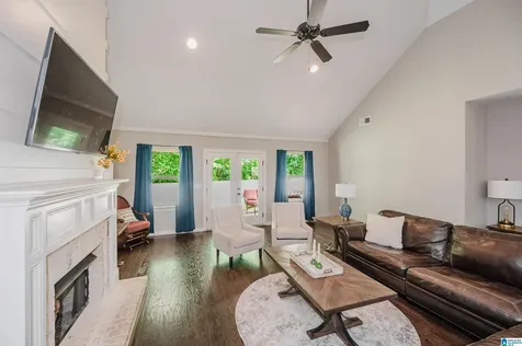 5175 Park Side Circle Hoover AL 35244