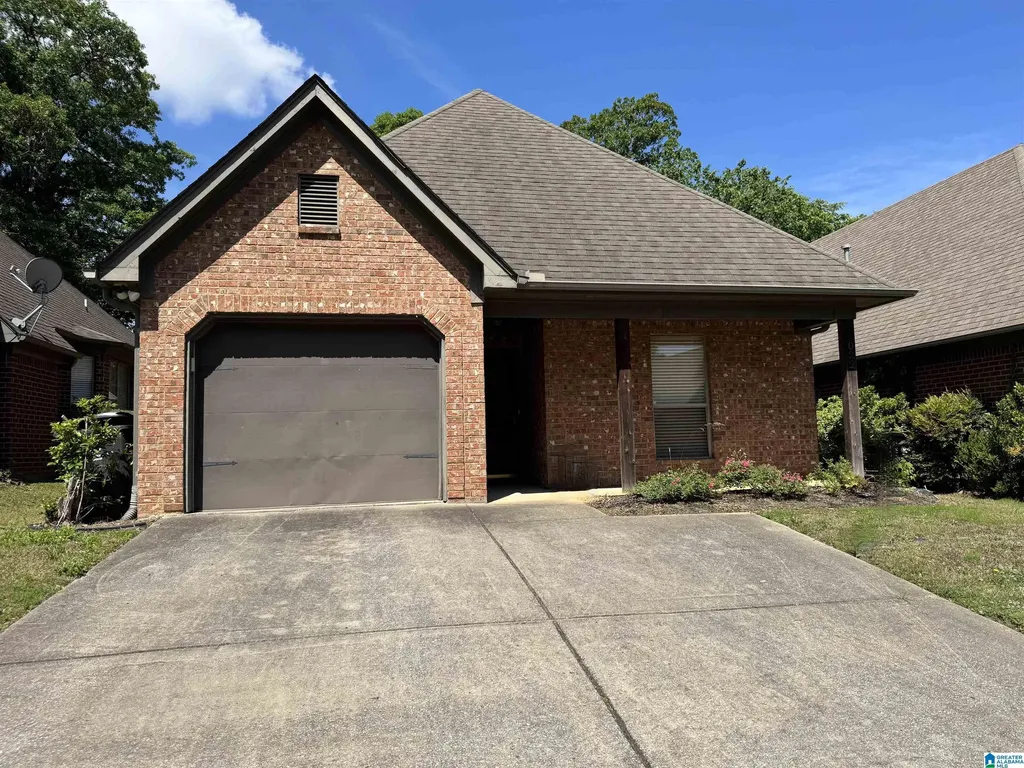 4022 Fulton Springs Lane Fultondale AL 35068