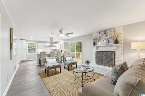 817 4th Avenue Pleasant Grove AL 35127
