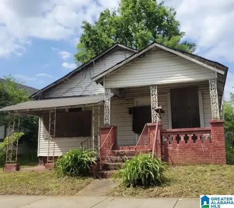 220 9th Court N Birmingham AL 35204