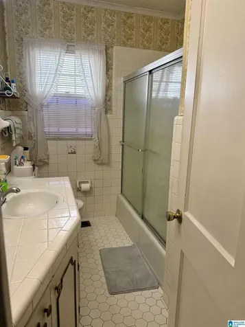 129 10th Street S Bessemer AL 35020