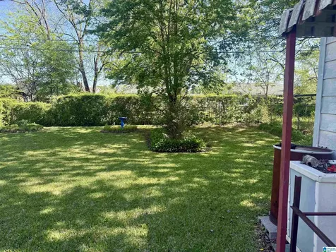 129 10th Street S Bessemer AL 35020