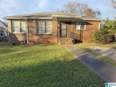 604 40th Place Fairfield AL 35064