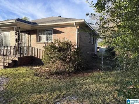 604 40th Place Fairfield AL 35064