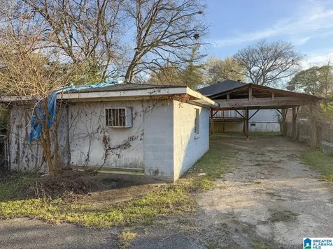 604 40th Place Fairfield AL 35064