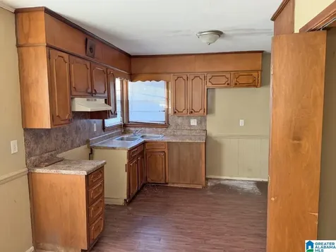 604 40th Place Fairfield AL 35064