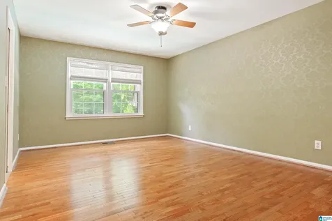 3448 Lynngate Circle Hoover AL 35216