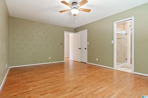 3448 Lynngate Circle Hoover AL 35216