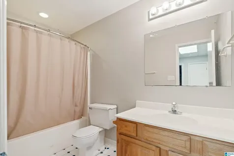 3448 Lynngate Circle Hoover AL 35216