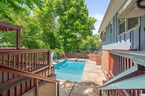 3448 Lynngate Circle Hoover AL 35216