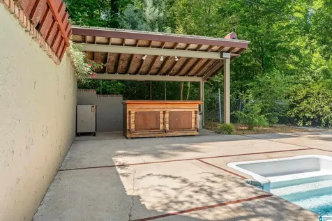 3448 Lynngate Circle Hoover AL 35216