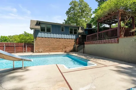 3448 Lynngate Circle Hoover AL 35216