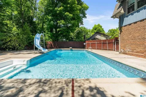 3448 Lynngate Circle Hoover AL 35216