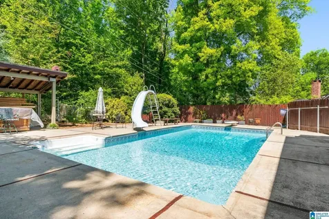 3448 Lynngate Circle Hoover AL 35216