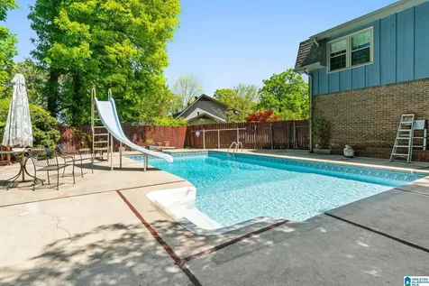 3448 Lynngate Circle Hoover AL 35216