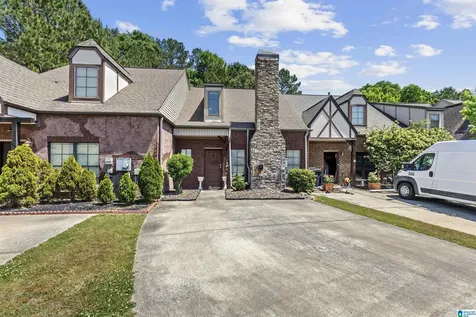 4204 Ashwood Cove Birmingham AL 35216