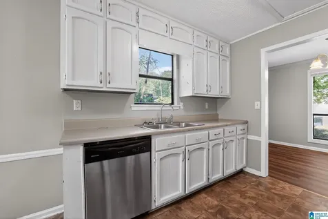 8524 Cedar Bark Creek Birmingham AL 35206