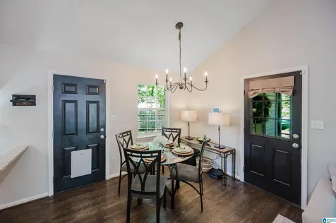 2400 Glenmore Court Birmingham AL 35235