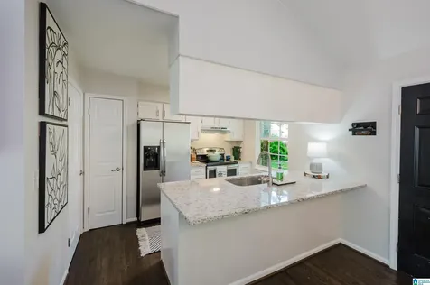 2400 Glenmore Court Birmingham AL 35235