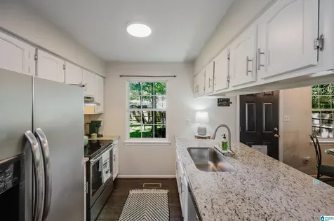 2400 Glenmore Court Birmingham AL 35235
