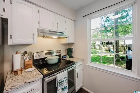 2400 Glenmore Court Birmingham AL 35235