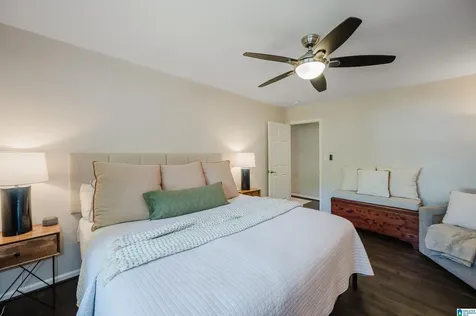 2400 Glenmore Court Birmingham AL 35235