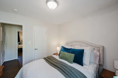 2400 Glenmore Court Birmingham AL 35235