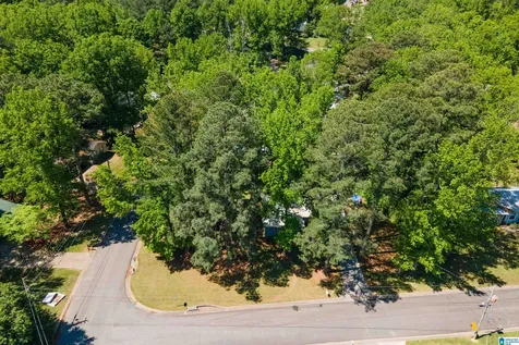 2400 Glenmore Court Birmingham AL 35235