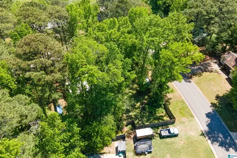 2400 Glenmore Court Birmingham AL 35235