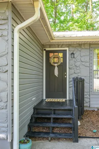 2400 Glenmore Court Birmingham AL 35235