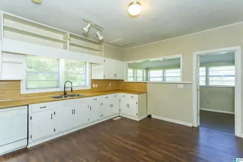 1907 Kelly Loop Road Mount Olive AL 35117