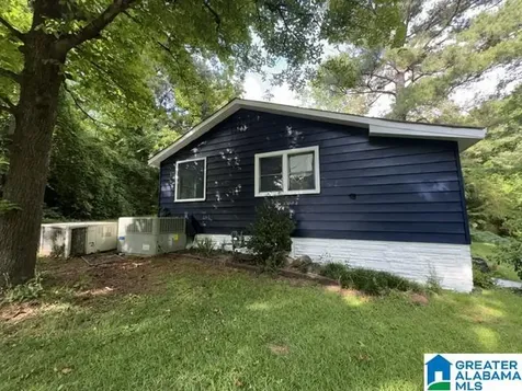 1545 SE 3rd Street Graysville AL 35073