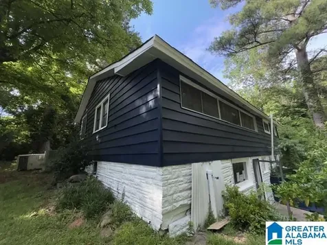 1545 SE 3rd Street Graysville AL 35073