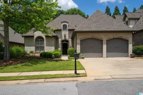 1672 Warren Lane Vestavia Hills AL 35243